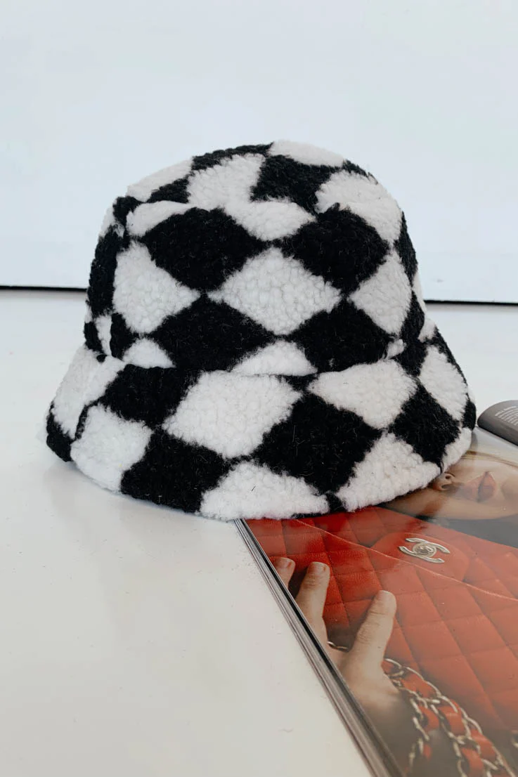 90s Babe Bucket Hat - Image 2