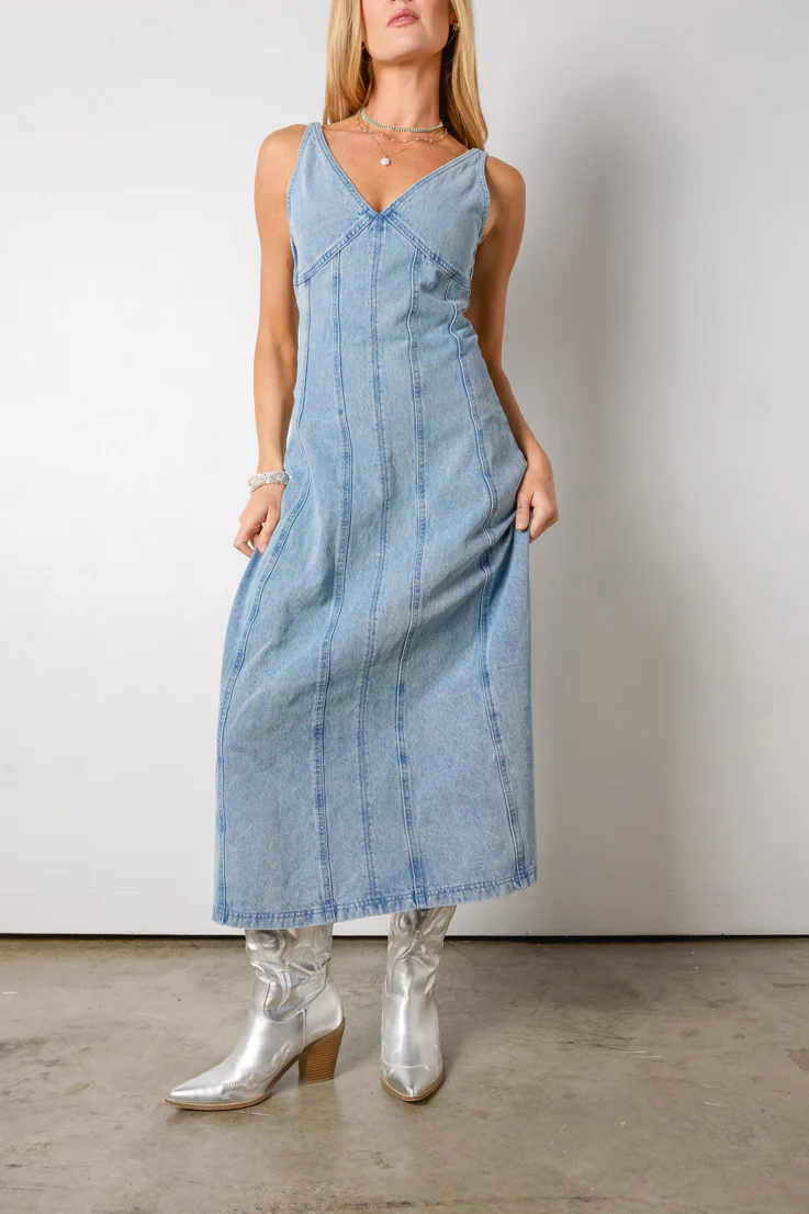 Beau Denim Midi Dress - Image 4