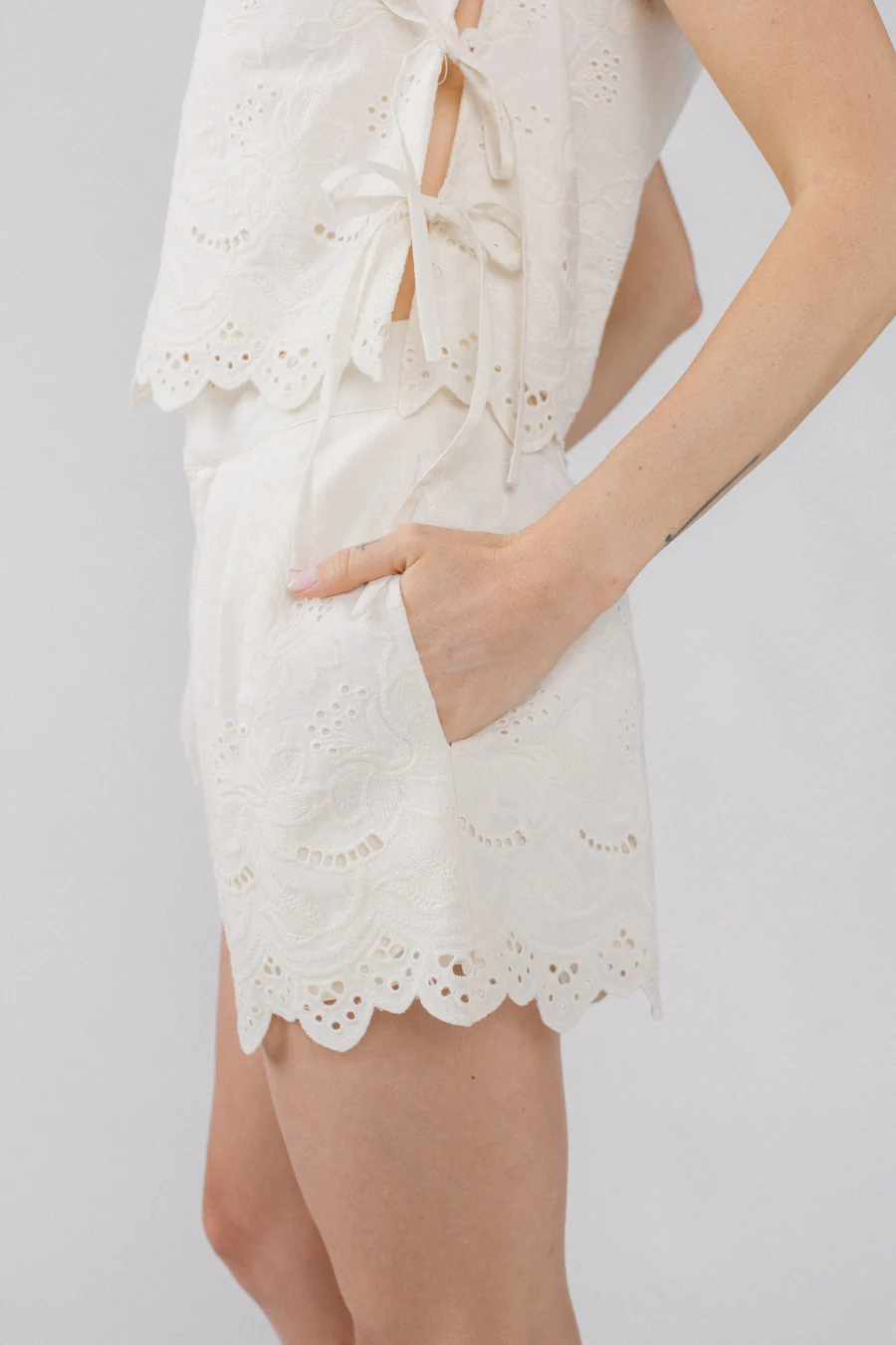 Dorian Shorts - Image 3
