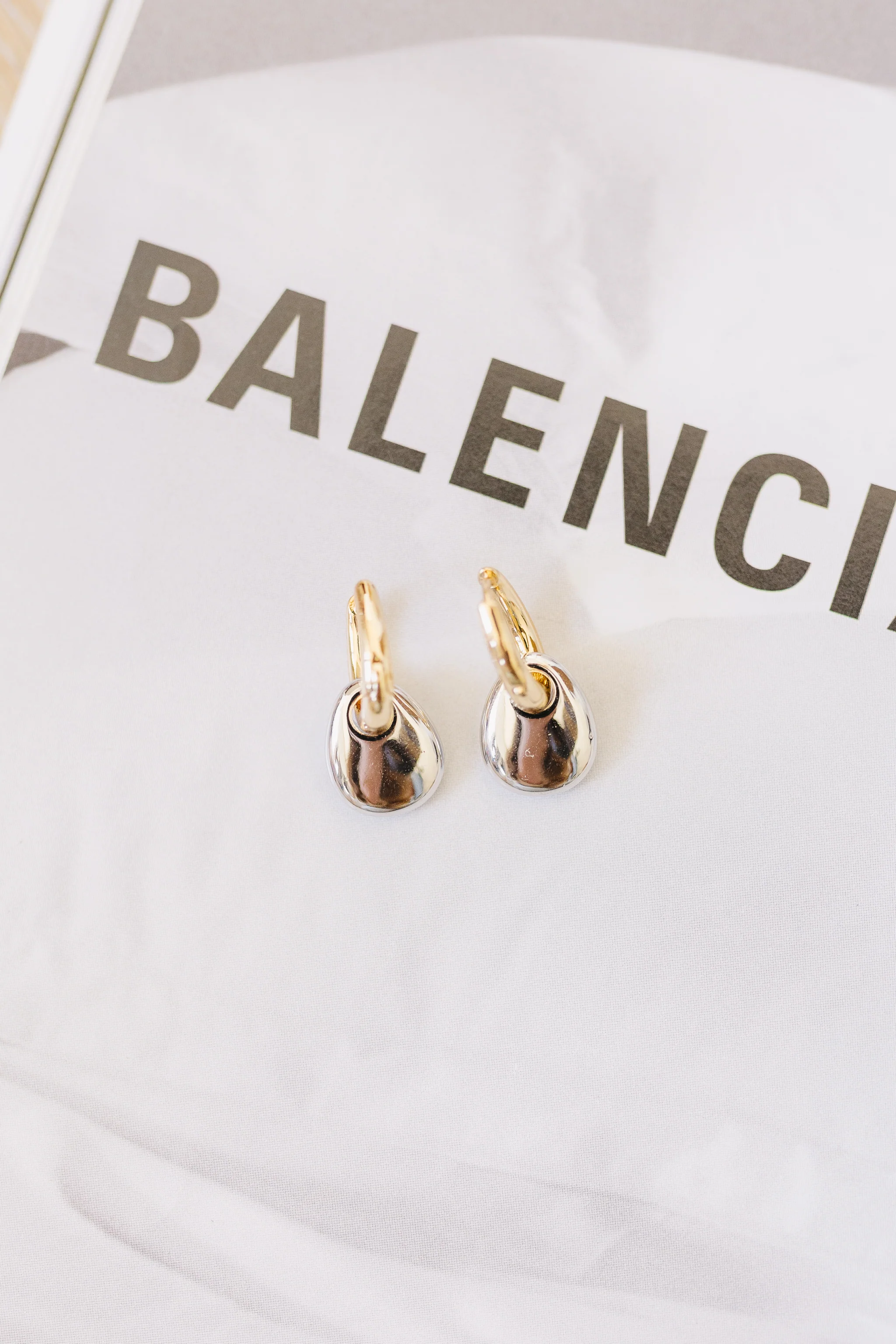 Effortless Shine Hoops - Image 2