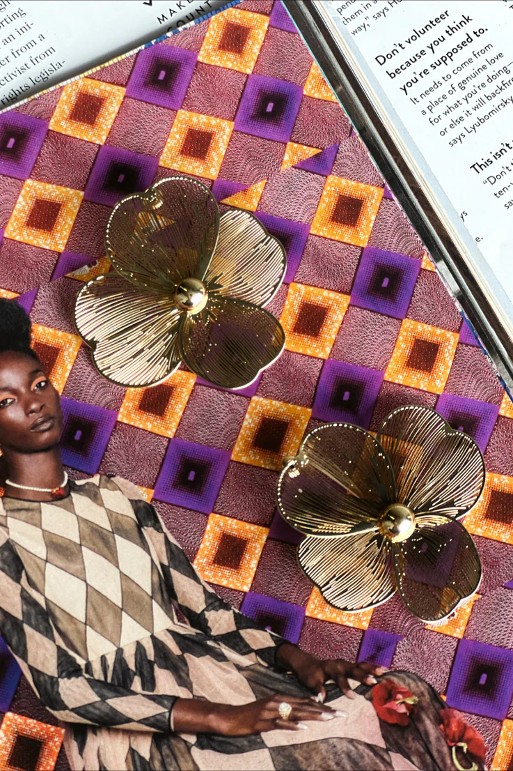 Golden Flower Earrings - Image 2