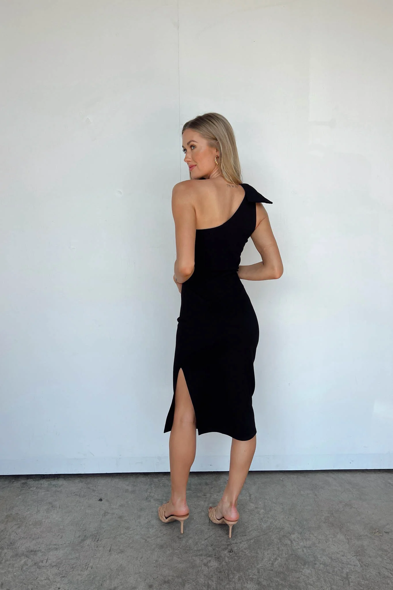 Graceful Leader Dress - Image 3