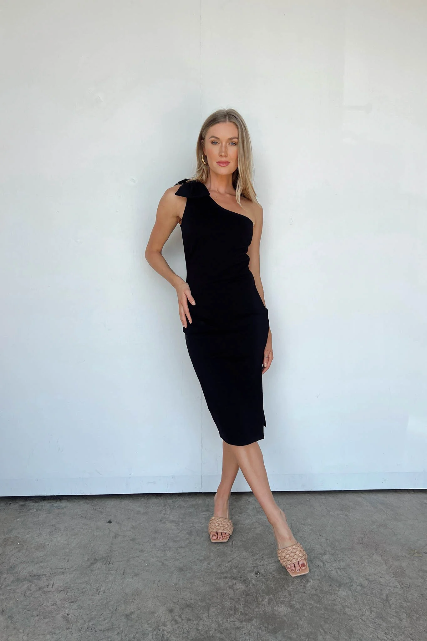 Graceful Leader Dress - Image 6