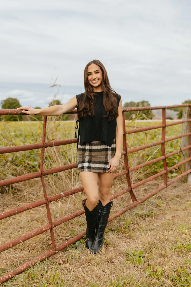 Gracie Sweater Vest - Image 15