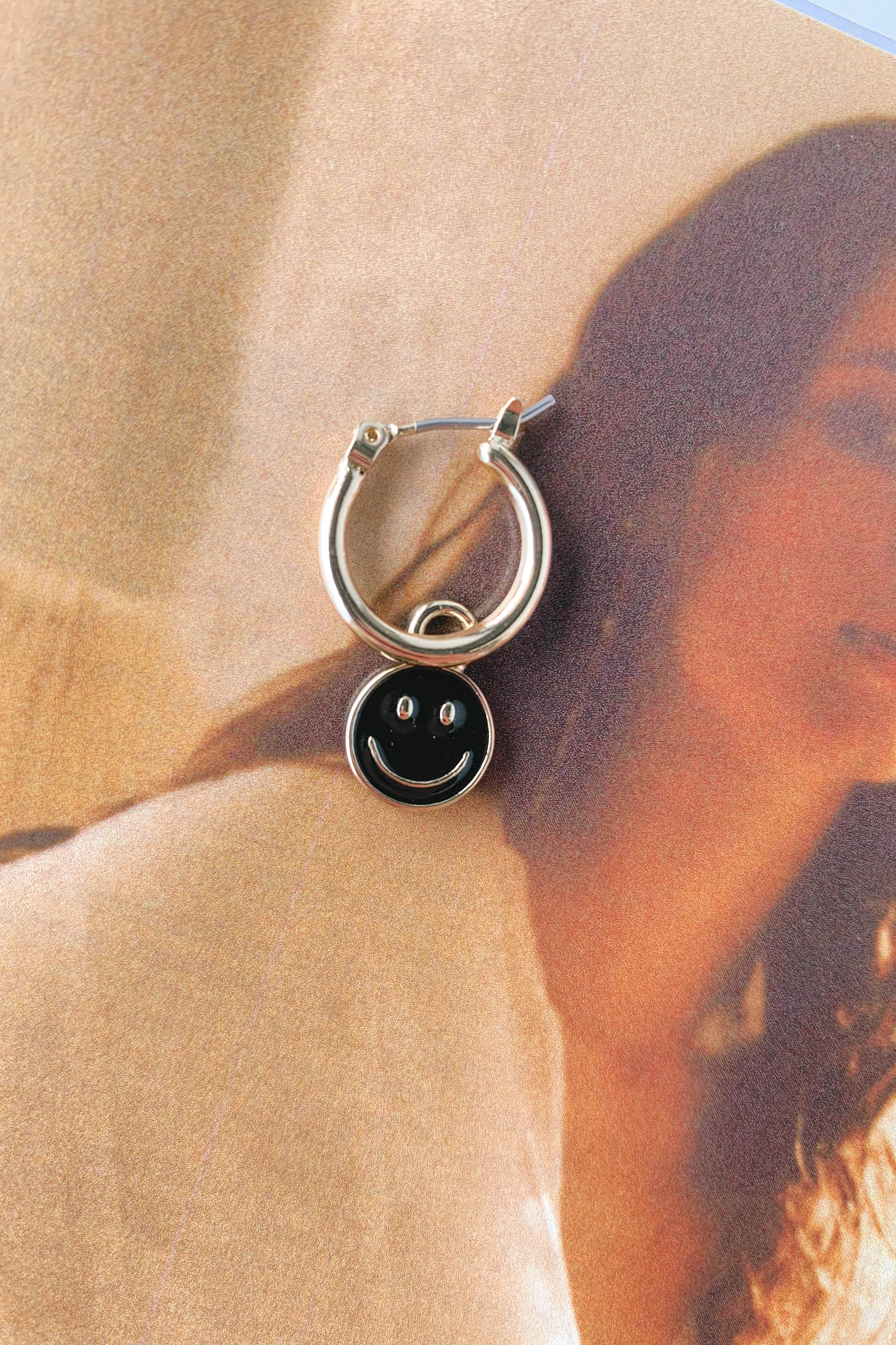 Happy Girl Hoops - Image 2