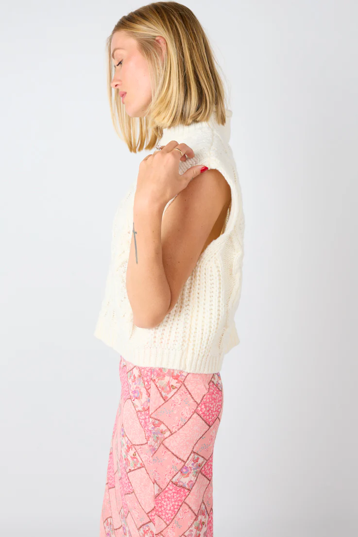 Helena Sweater Vest - Image 15