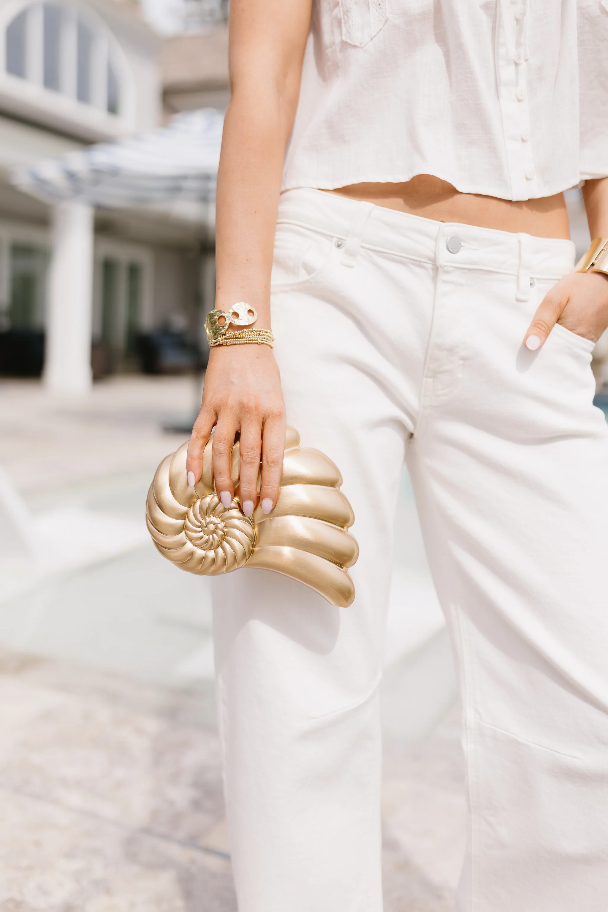Isla Shell Clutch - Image 2