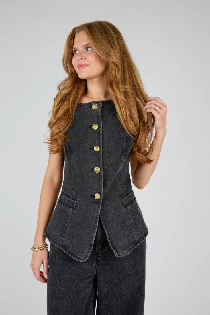 Liliana Vest - Image 6