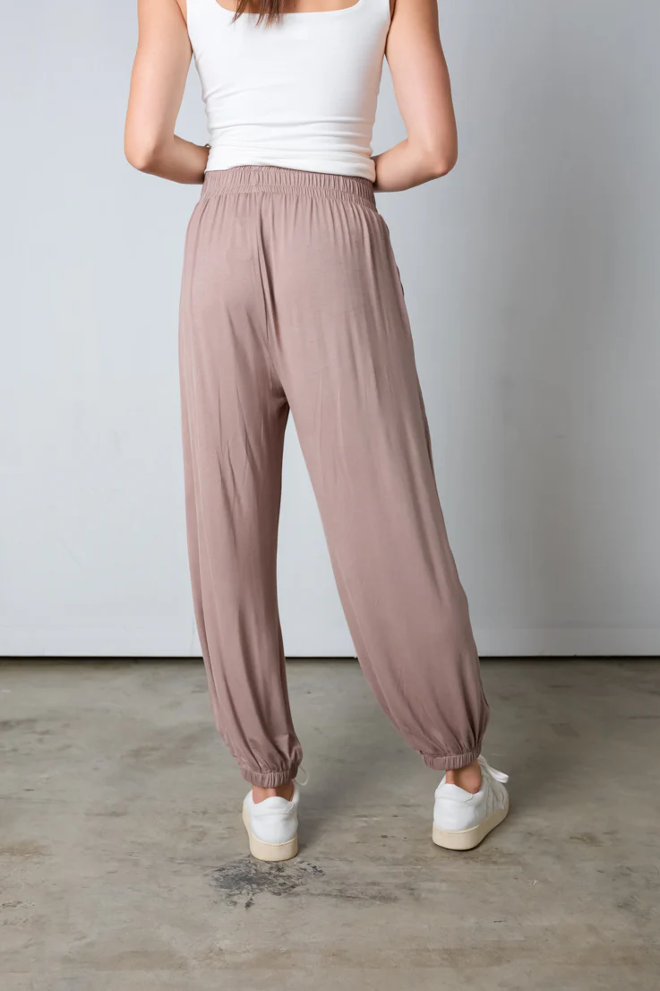 Lucy Lounge Pants - Image 4