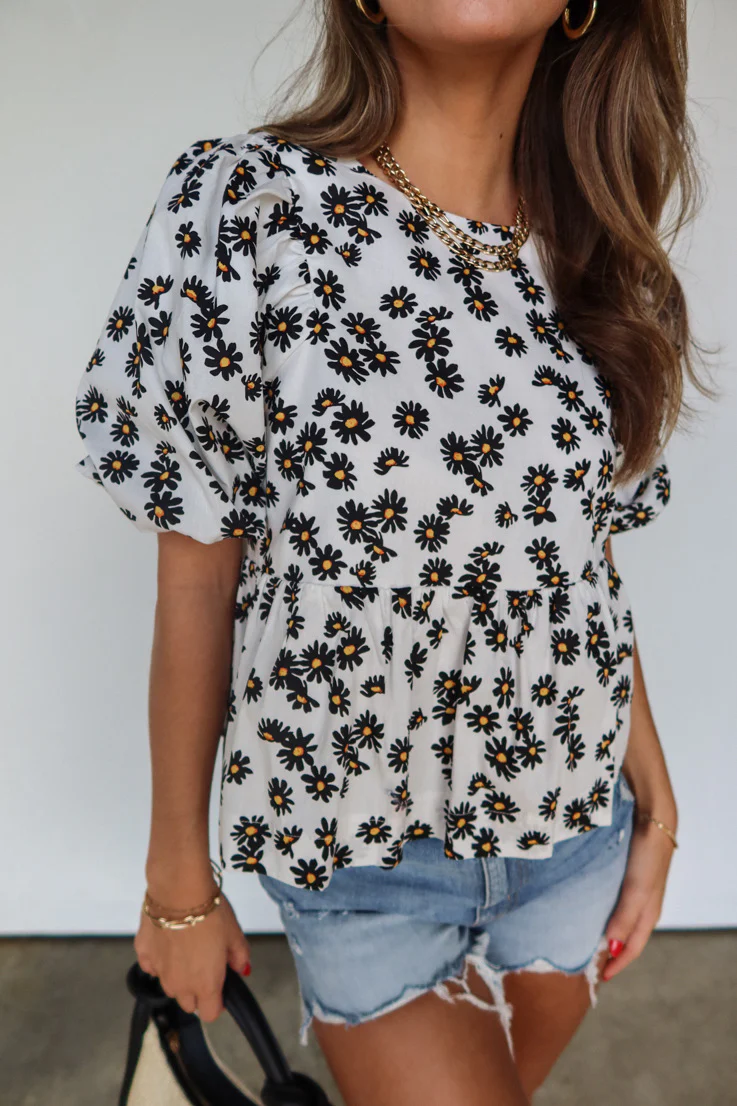 Seeing Daisies Top - Image 3