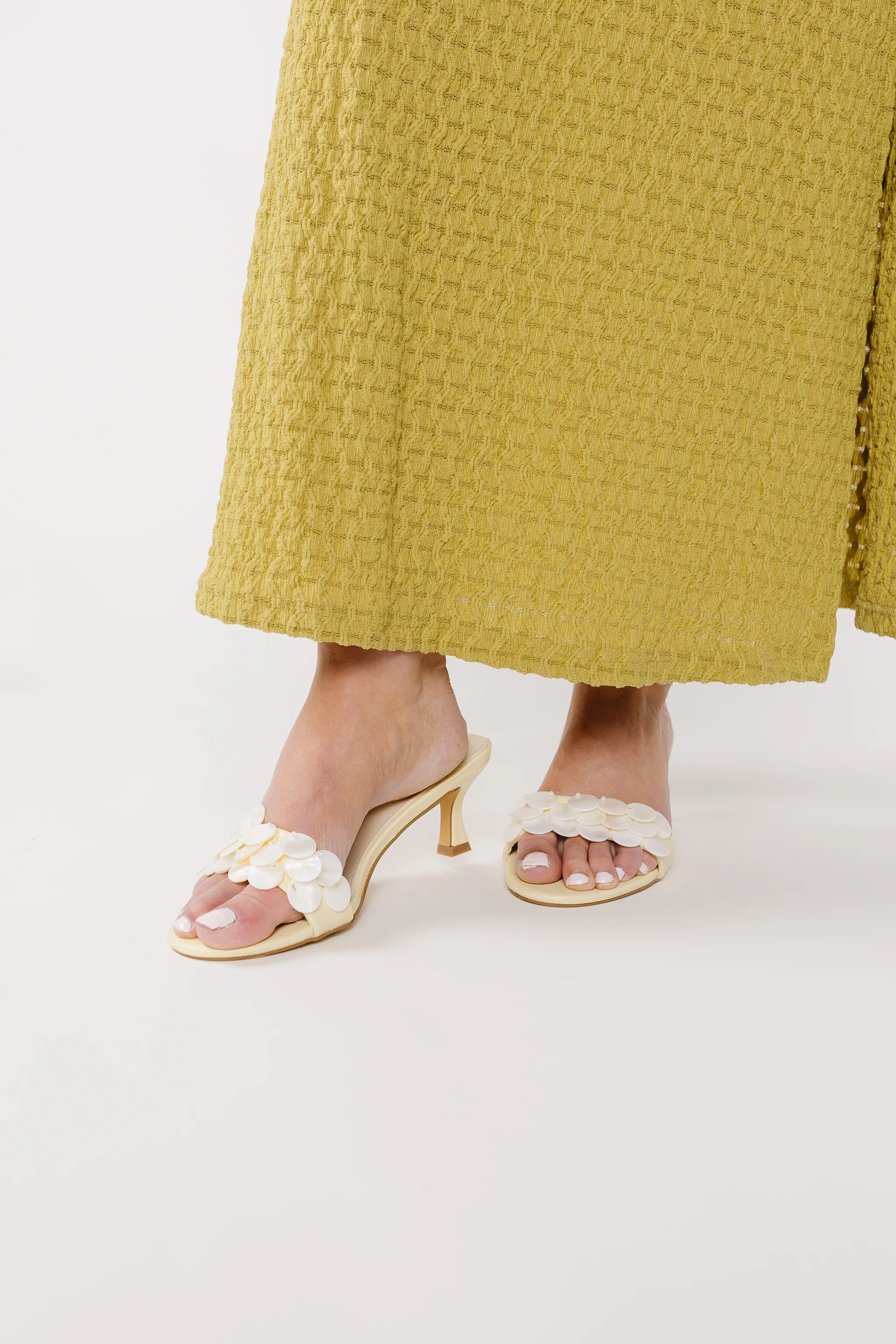 Sweet Lemonade Heels - Image 2